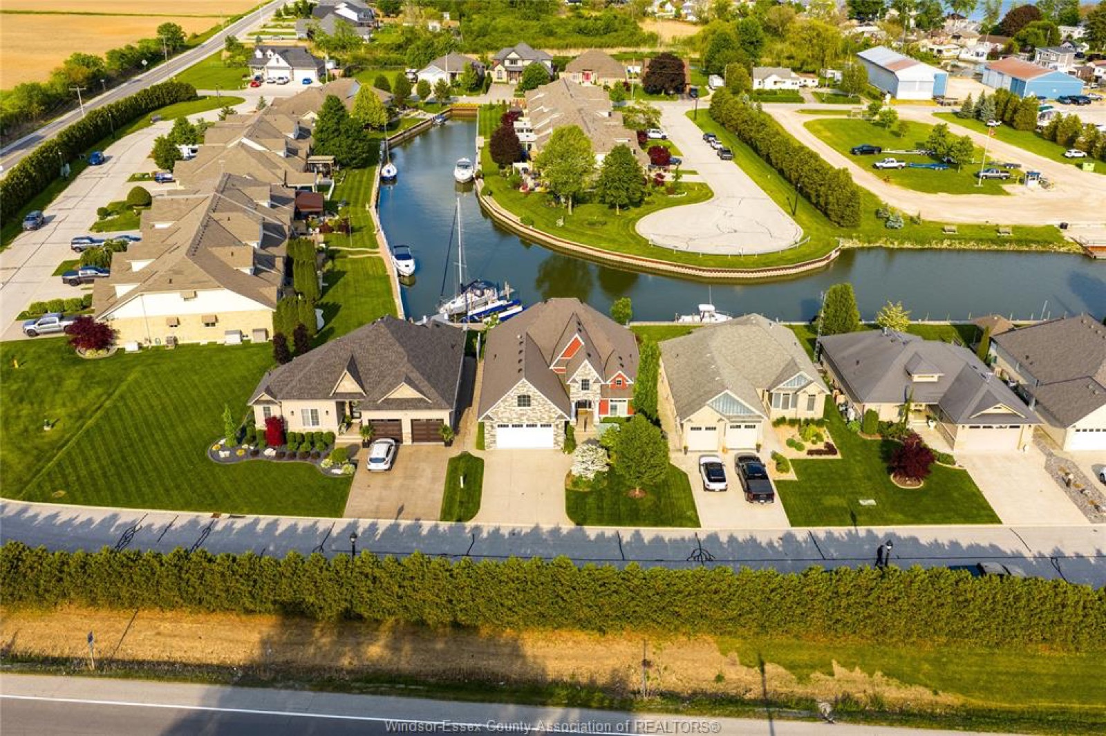 33 Montego Bay Crescent
